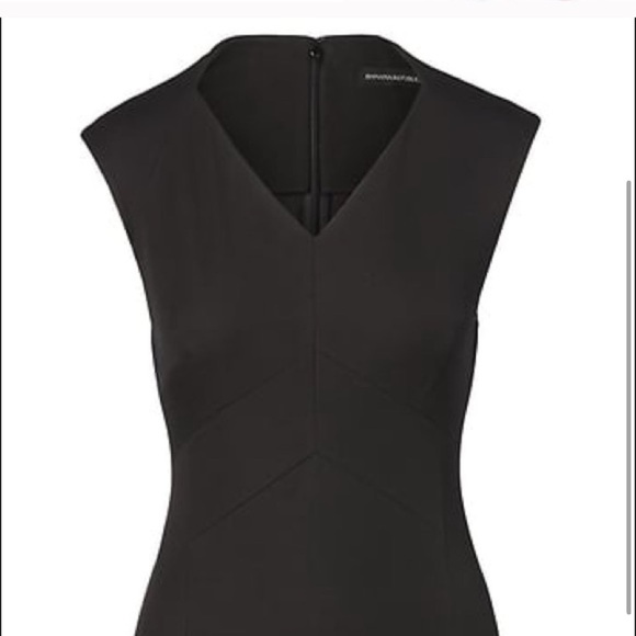 Cap sleeve black dress - Picture 3 of 7